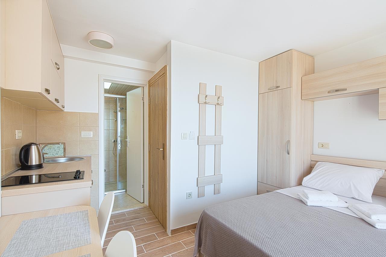 Djuro Rafailovic Apartment *