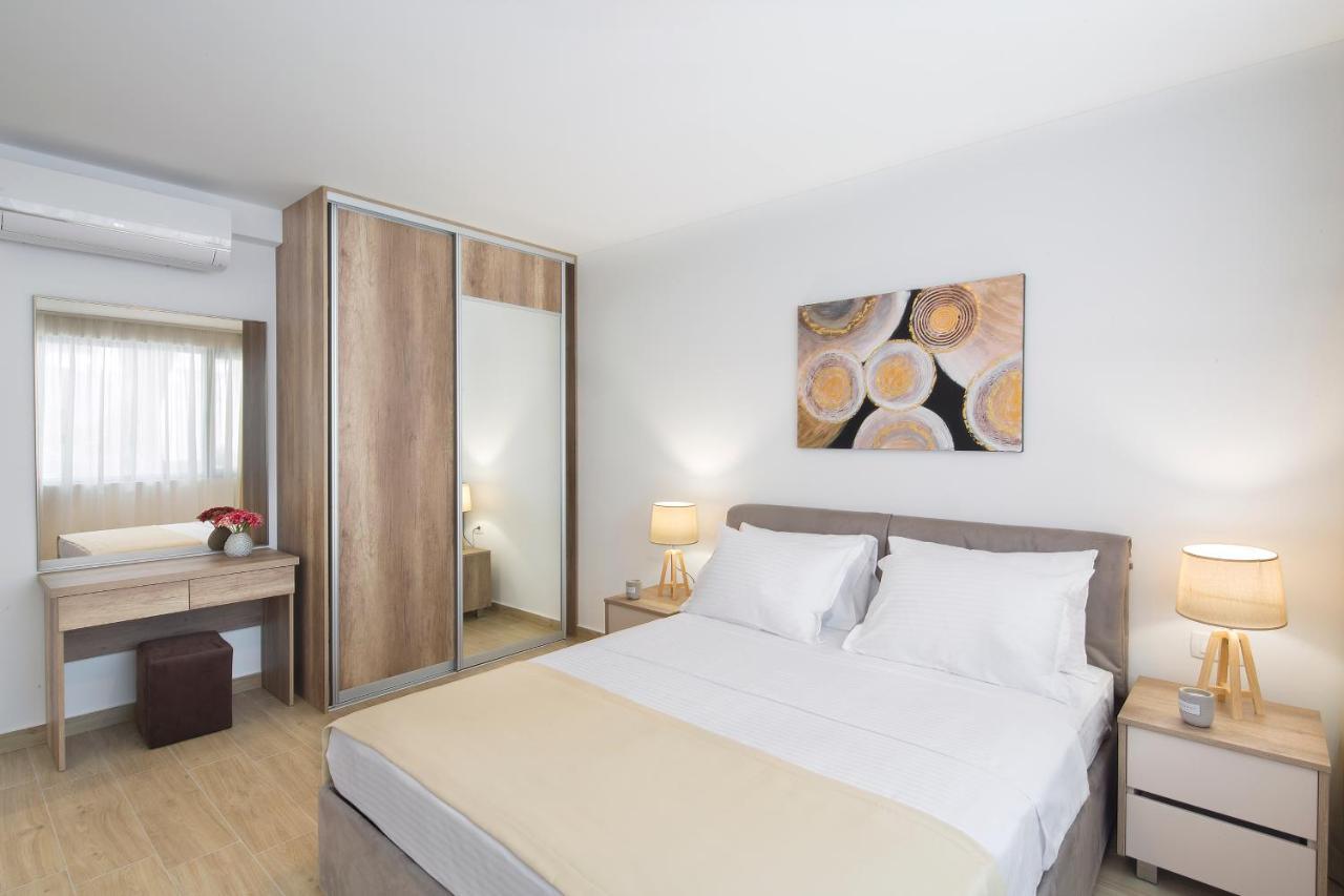 Djuro Rafailovic Apartment Budva
